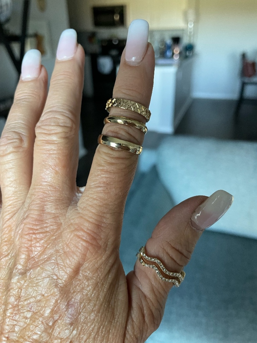 4 Gold Rings